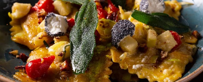 Lunch & Dinner - Milestones on the Falls